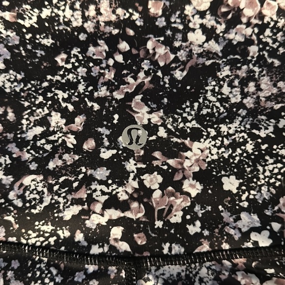 Lululemon Crop Leggings - Picture 3 of 3